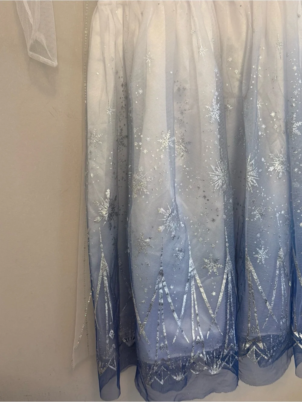 Elsa Like little Girl dress Light Blue Satin-Look cape- little girl size 7